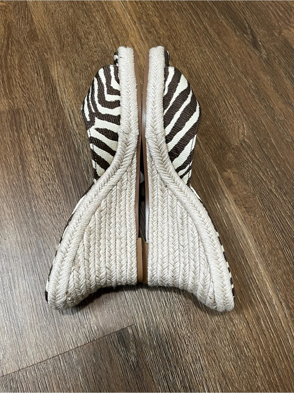 NWOB Dolce Vita Vaya Espadrille Wedge Sandals Size 7.5